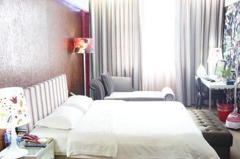 Zhengzhou Oak 5 Seasons Hotel エクステリア 写真