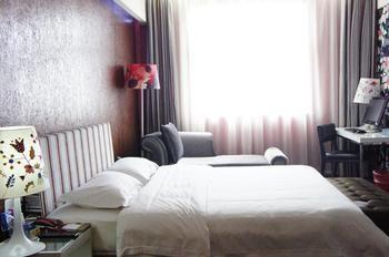 Zhengzhou Oak 5 Seasons Hotel エクステリア 写真